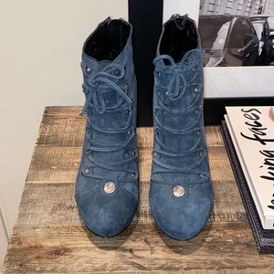 Velvet Angels blue suede Ankle booties